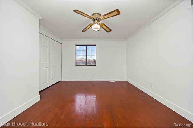 Builiding view thirty four for 38327 Sleigh, Sterling Heights, MI. 48310