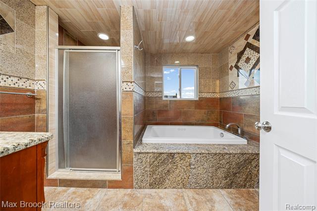 Builiding view thirty for 38327 Sleigh, Sterling Heights, MI. 48310