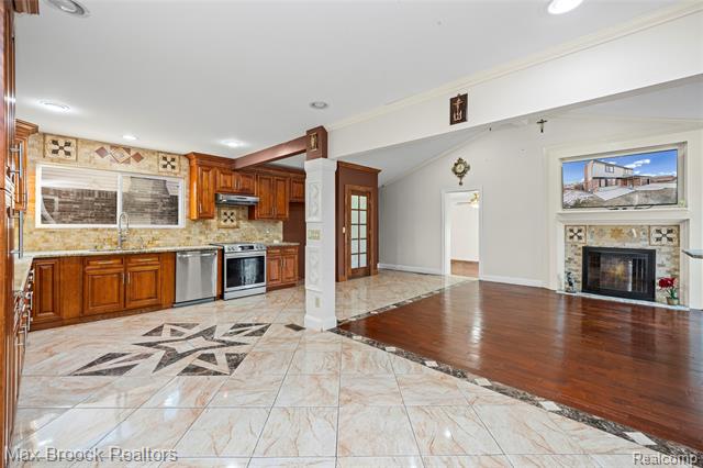 Builiding view twelve for 38327 Sleigh, Sterling Heights, MI. 48310