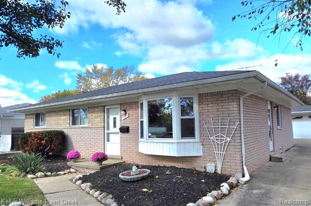 front view for 13311 Picadilly Dr, Sterling Heights, Mi. 48312