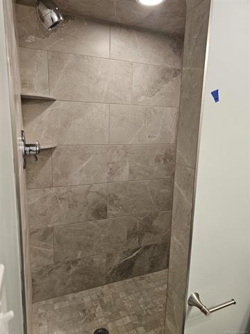 Builiding view seven for 37971 Dor Sal, Sterling Heights, MI. 48312