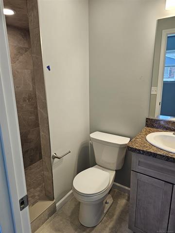 Builiding view sixteen for 37971 Dor Sal, Sterling Heights, MI. 48312