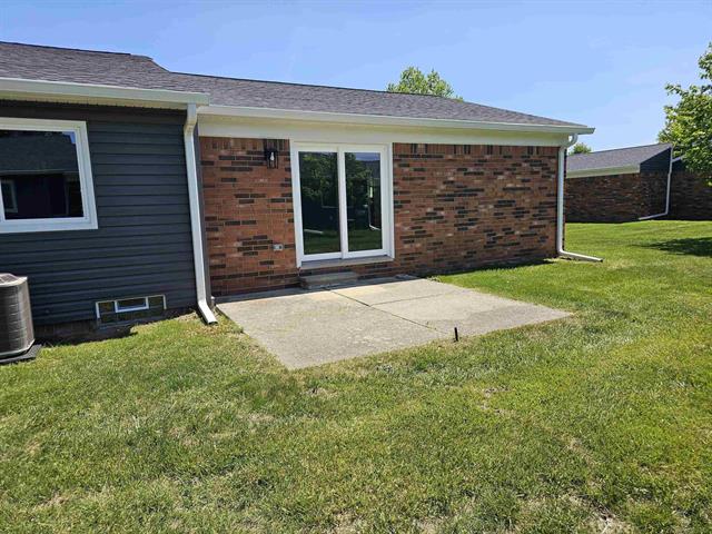 Builiding view twenty four for 37971 Dor Sal, Sterling Heights, MI. 48312