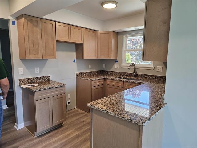 Builiding view two for 37971 Dor Sal, Sterling Heights, MI. 48312