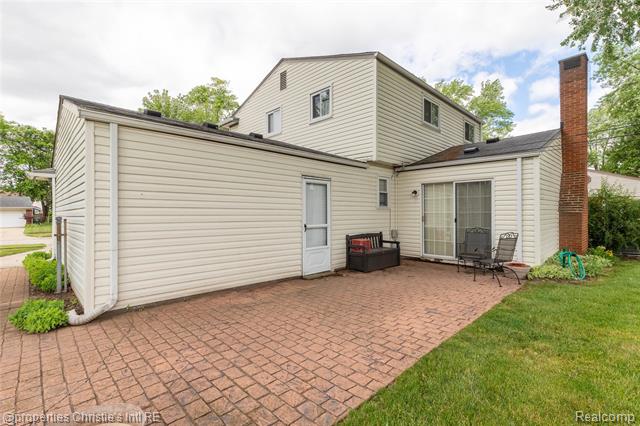 Builiding view fourteen for 11675 Monsbrook Cour, Sterling Heights, MI. 48312