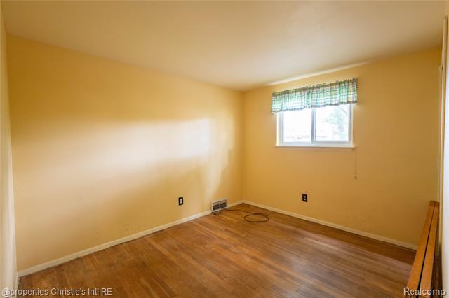Builiding view seven for 11675 Monsbrook Cour, Sterling Heights, MI. 48312