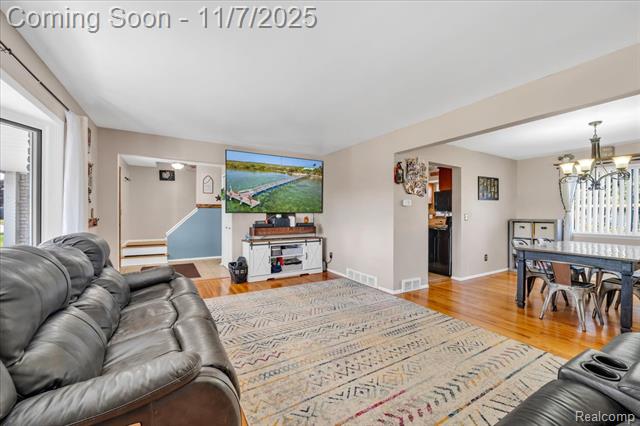 Builiding view eleven for 11401 Anna Lisa, Sterling Heights, MI. 48312