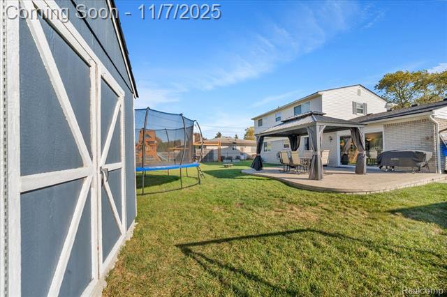 Builiding view fifty for 11401 Anna Lisa, Sterling Heights, MI. 48312