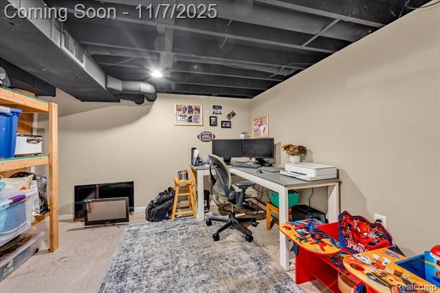 Builiding view forty four for 11401 Anna Lisa, Sterling Heights, MI. 48312