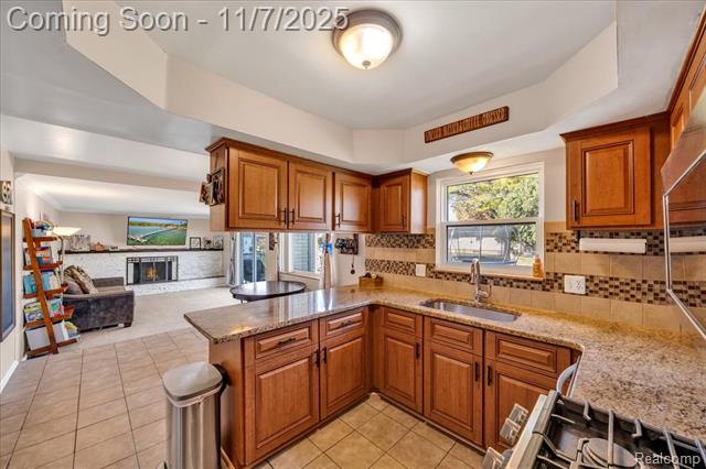 Builiding view sixteen for 11401 Anna Lisa, Sterling Heights, MI. 48312