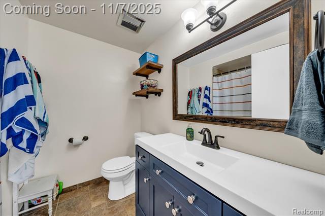 Builiding view thirty five for 11401 Anna Lisa, Sterling Heights, MI. 48312