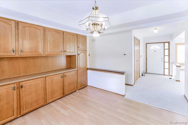 Builiding view fifteen for 11503 Anna Lisa, Sterling Heights, MI. 48312