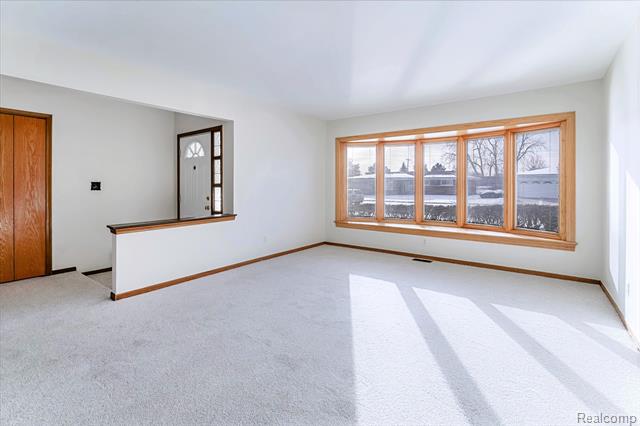 Builiding view five for 11503 Anna Lisa, Sterling Heights, MI. 48312