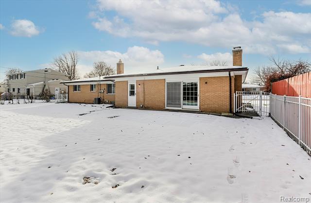 Builiding view forty one for 11503 Anna Lisa, Sterling Heights, MI. 48312