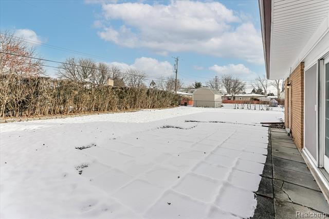 Builiding view forty for 11503 Anna Lisa, Sterling Heights, MI. 48312