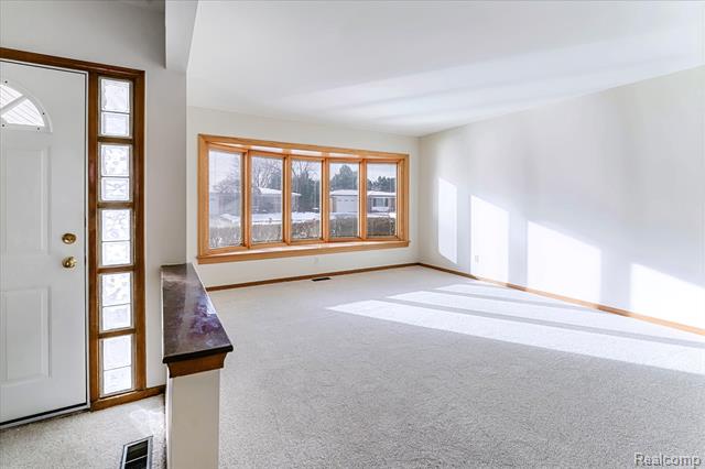 Builiding view four for 11503 Anna Lisa, Sterling Heights, MI. 48312