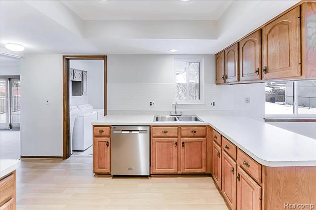 Builiding view nine for 11503 Anna Lisa, Sterling Heights, MI. 48312