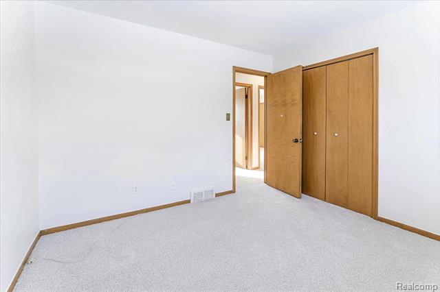 Builiding view thirty one for 11503 Anna Lisa, Sterling Heights, MI. 48312