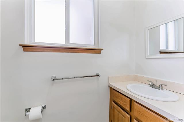 Builiding view twenty three for 11503 Anna Lisa, Sterling Heights, MI. 48312