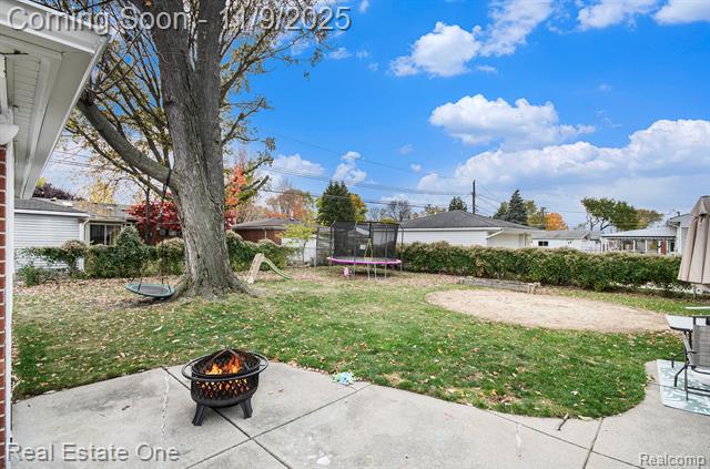 Builiding view fifteen for 12416 Greenway, Sterling Heights, MI. 48312