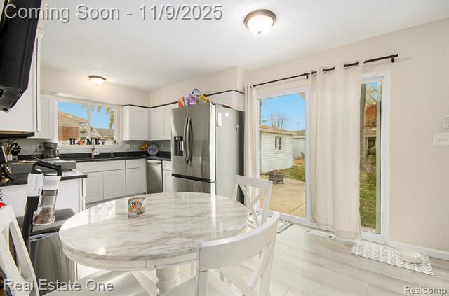 Builiding view six for 12416 Greenway, Sterling Heights, MI. 48312