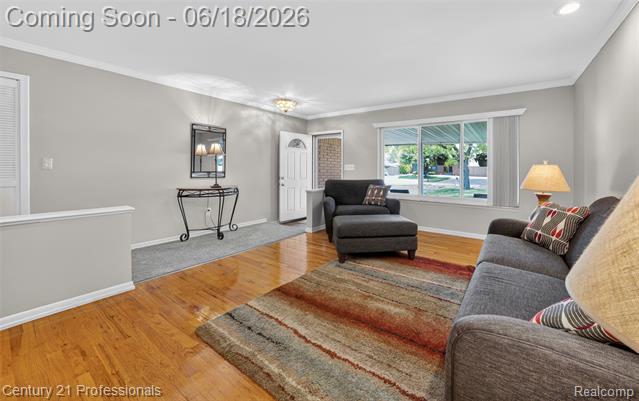 Builiding view five for 37717 Maas, Sterling Heights, MI. 48312