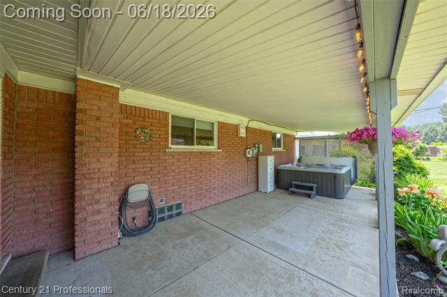 Builiding view thirty one for 37717 Maas, Sterling Heights, MI. 48312