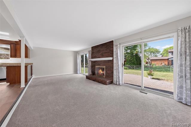 Builiding view ten for 2133 Keystone, Sterling Heights, MI. 48310