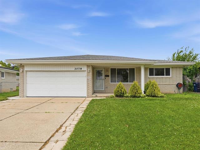 Builiding view forty five for 3079 Juanita, Sterling Heights, MI. 48310