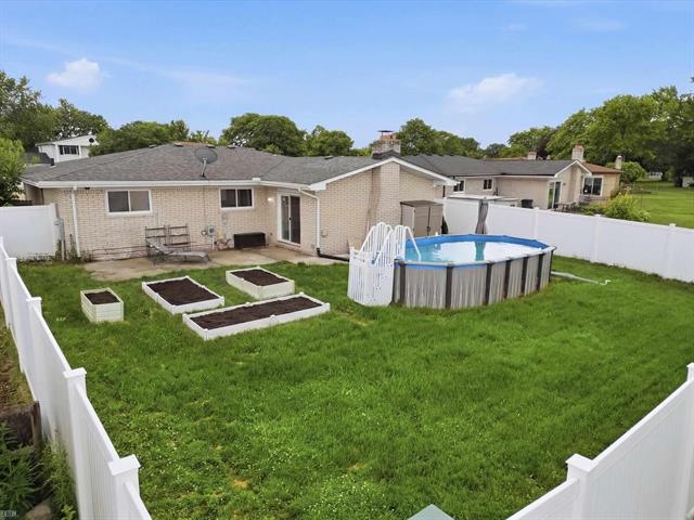 Builiding view forty four for 3079 Juanita, Sterling Heights, MI. 48310