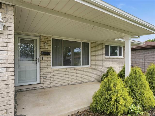 Builiding view forty seven for 3079 Juanita, Sterling Heights, MI. 48310