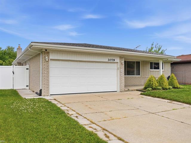 Builiding view forty six for 3079 Juanita, Sterling Heights, MI. 48310