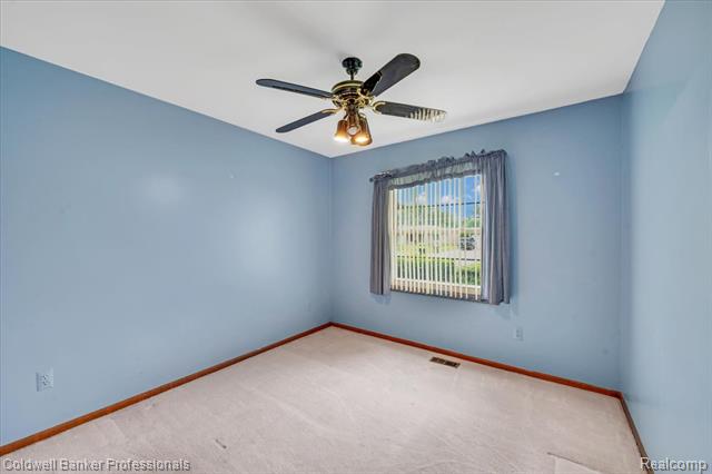 Builiding view eighteen for 5015 Fox Hill, Sterling Heights, MI. 48310