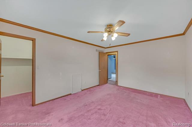 Builiding view sixteen for 5015 Fox Hill, Sterling Heights, MI. 48310