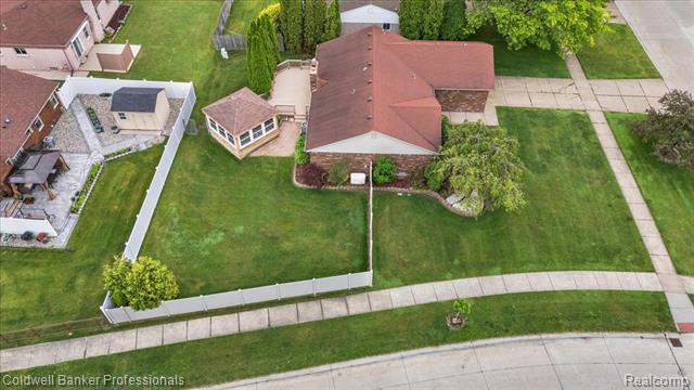 Builiding view twenty nine for 5015 Fox Hill, Sterling Heights, MI. 48310