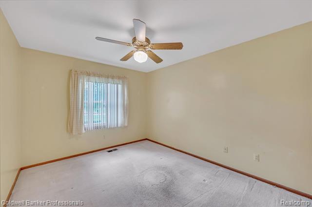 Builiding view twenty for 5015 Fox Hill, Sterling Heights, MI. 48310