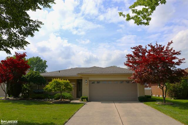 Builiding view thirty for 13339 Roxbury, Sterling Heights, MI. 48312