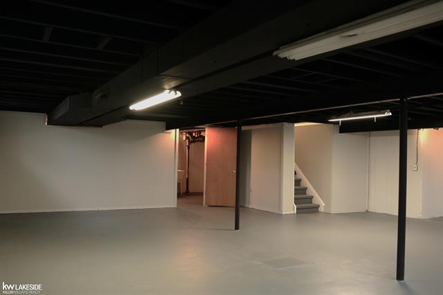 Builiding view twenty two for 13339 Roxbury, Sterling Heights, MI. 48312