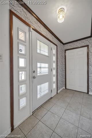 Builiding view fifteen for 11266 Plumbrook, Sterling Heights, MI. 48312