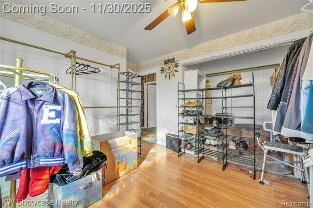 Builiding view forty two for 11266 Plumbrook, Sterling Heights, MI. 48312