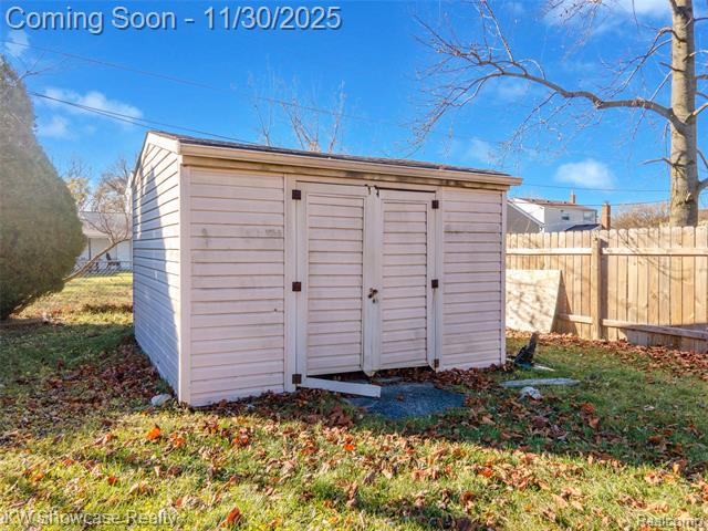 Builiding view ten for 11266 Plumbrook, Sterling Heights, MI. 48312