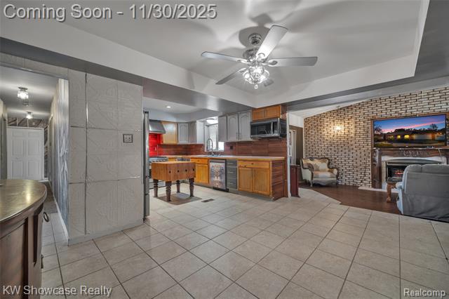 Builiding view twenty seven for 11266 Plumbrook, Sterling Heights, MI. 48312