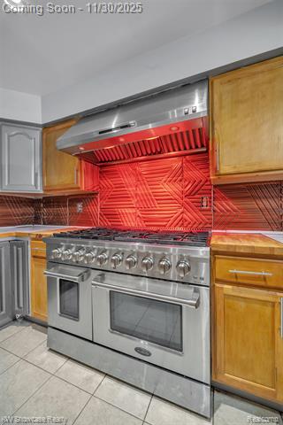 Builiding view twenty six for 11266 Plumbrook, Sterling Heights, MI. 48312