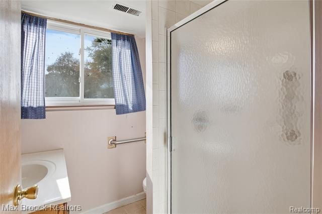 Builiding view nineteen for 8759 Calvert, Sterling Heights, MI. 48312