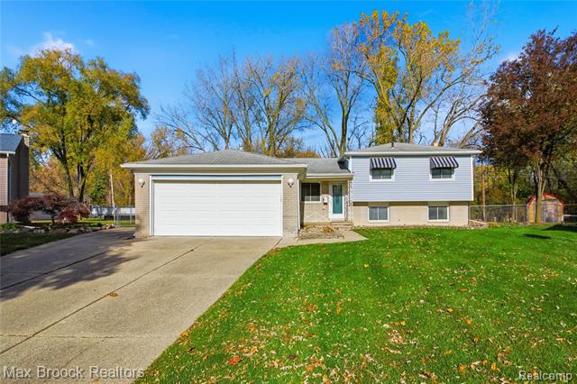 front view for 8759 Calvert Dr, Sterling Heights, Mi. 48312