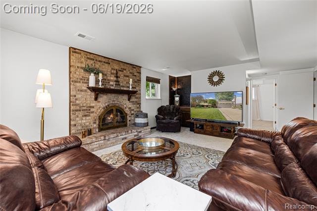 Builiding view eighteen for 3433 Dobbin, Sterling Heights, MI. 48310