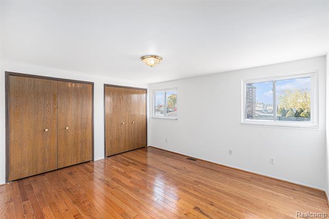 Builiding view eight for 38337 Steede, Sterling Heights, MI. 48310