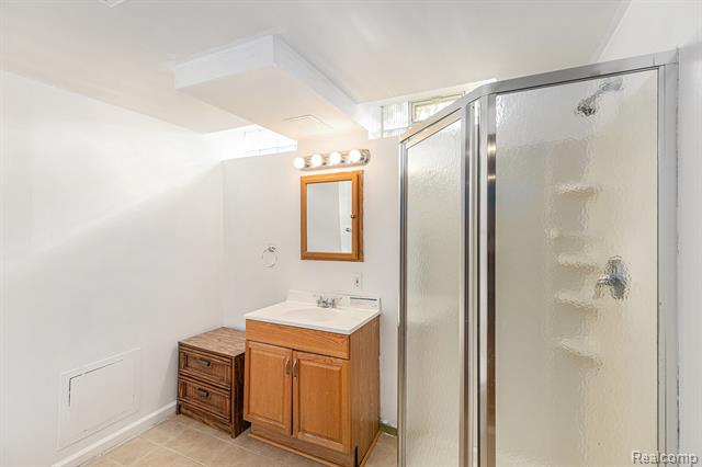 Builiding view fourteen for 38337 Steede, Sterling Heights, MI. 48310