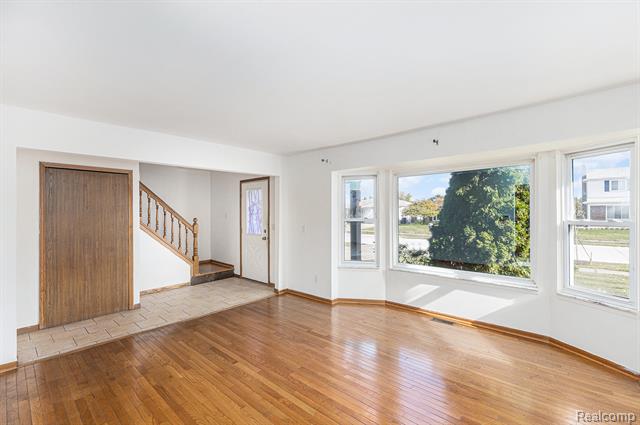 Builiding view two for 38337 Steede, Sterling Heights, MI. 48310