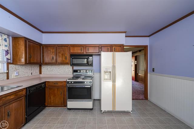 Builiding view fifteen for 4280 Gardner, Sterling Heights, MI. 48310